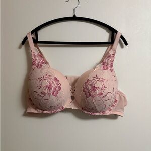 Elegant Floral Lace Bra in Pink by [Brand]